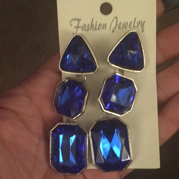 Multi shaped Drop Earrings. - Picture 2 of 2